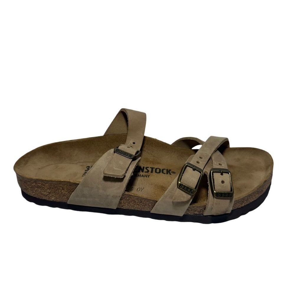 Women’s Birkenstock brown leather sandals size 7